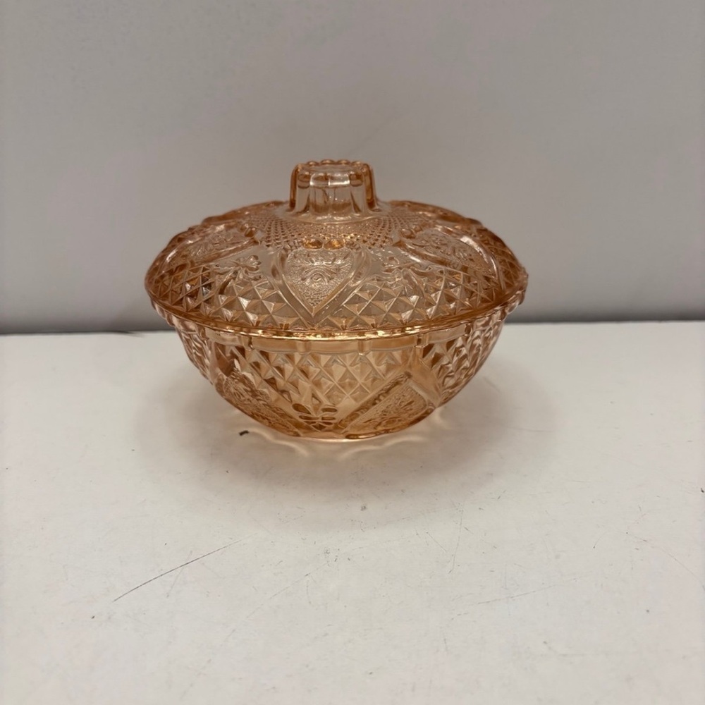 Vintage Heart Pattern Pink Glass Bowl w/ lid Candy Dish